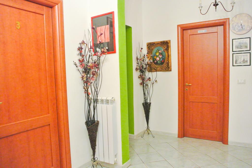 Guest House Hellokitty Roma Exterior foto